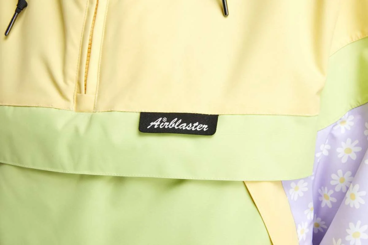 Airblaster Women's Trenchover Insulated Jacket 2022 - Image 5