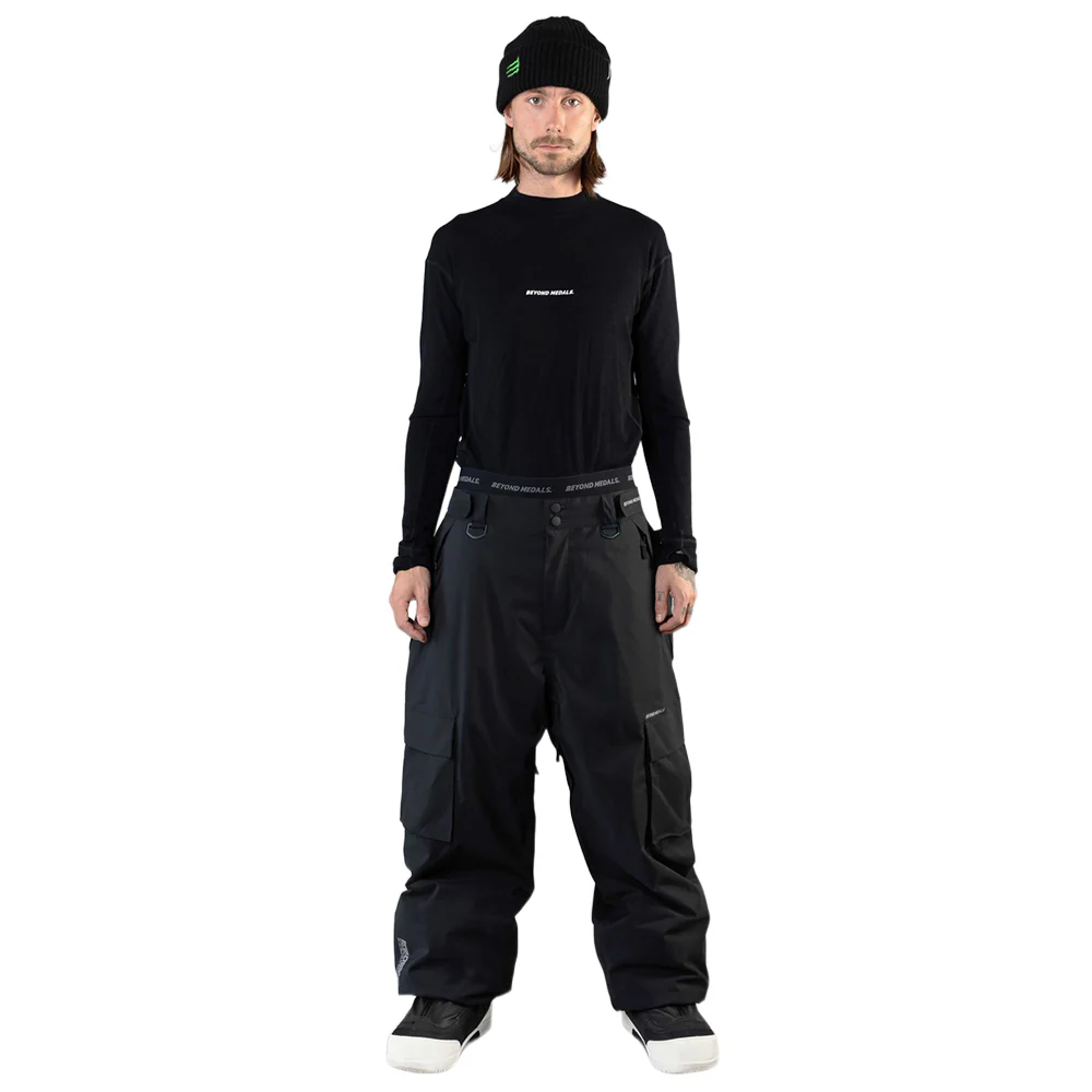 Beyond Medals Cargo 2L Pants 2026 - Image 2