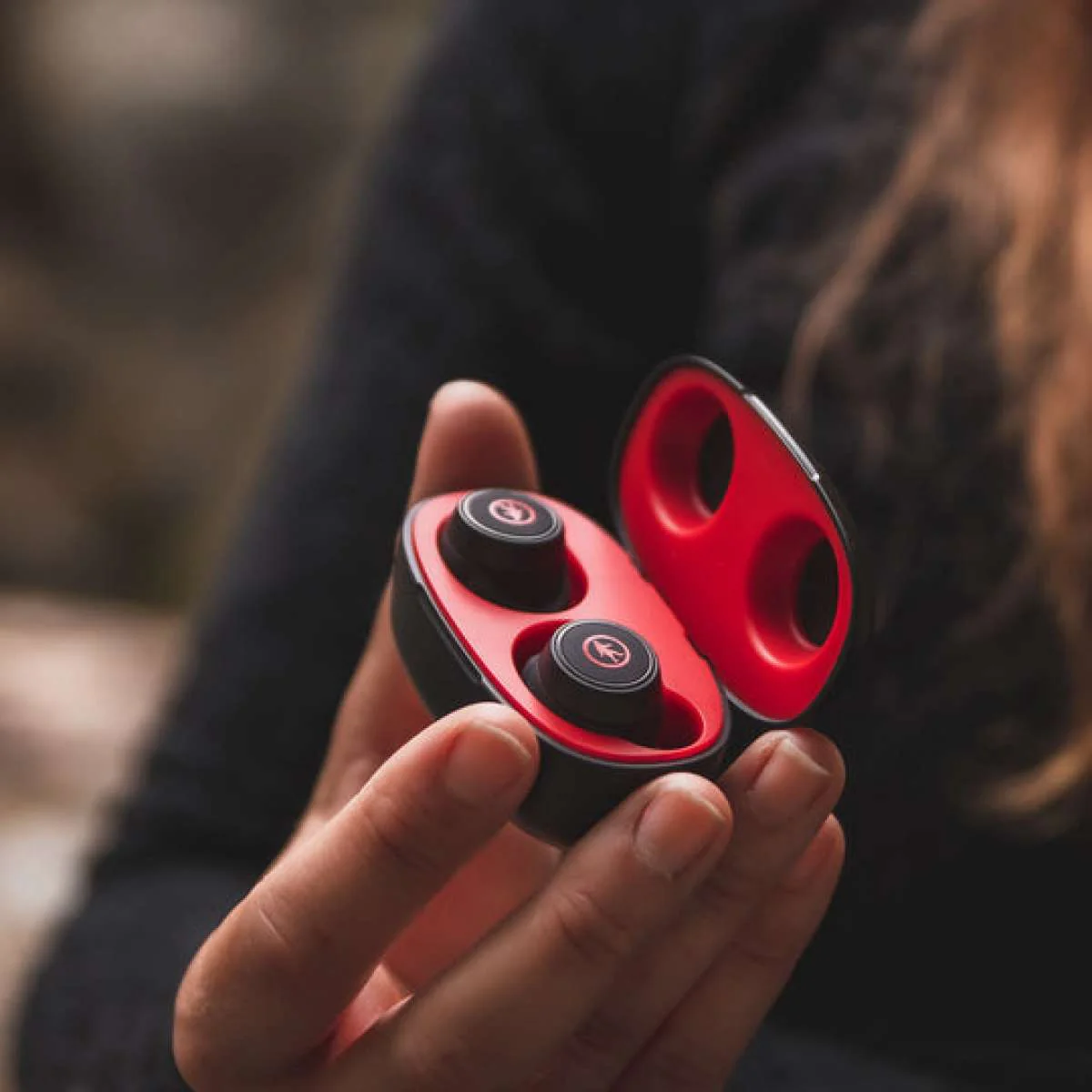 Outdoor Tech Pearls Wireless Earbuds 2022-2023 - Image 11