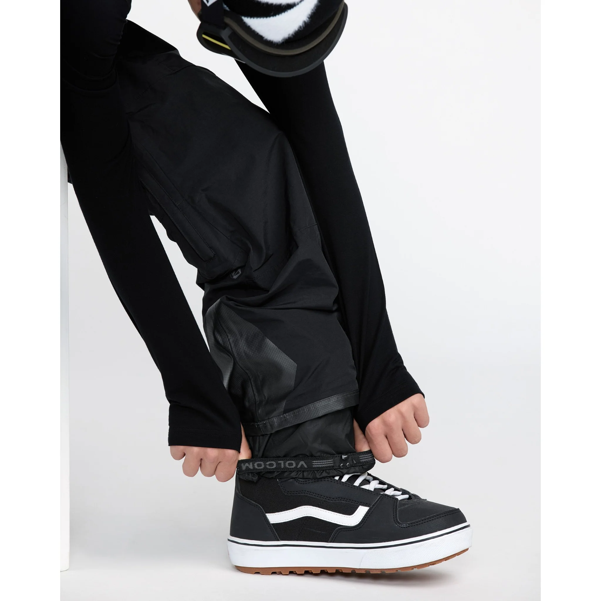 Volcom Rain Gore-Tex Bib Overalls 2026 - Image 9