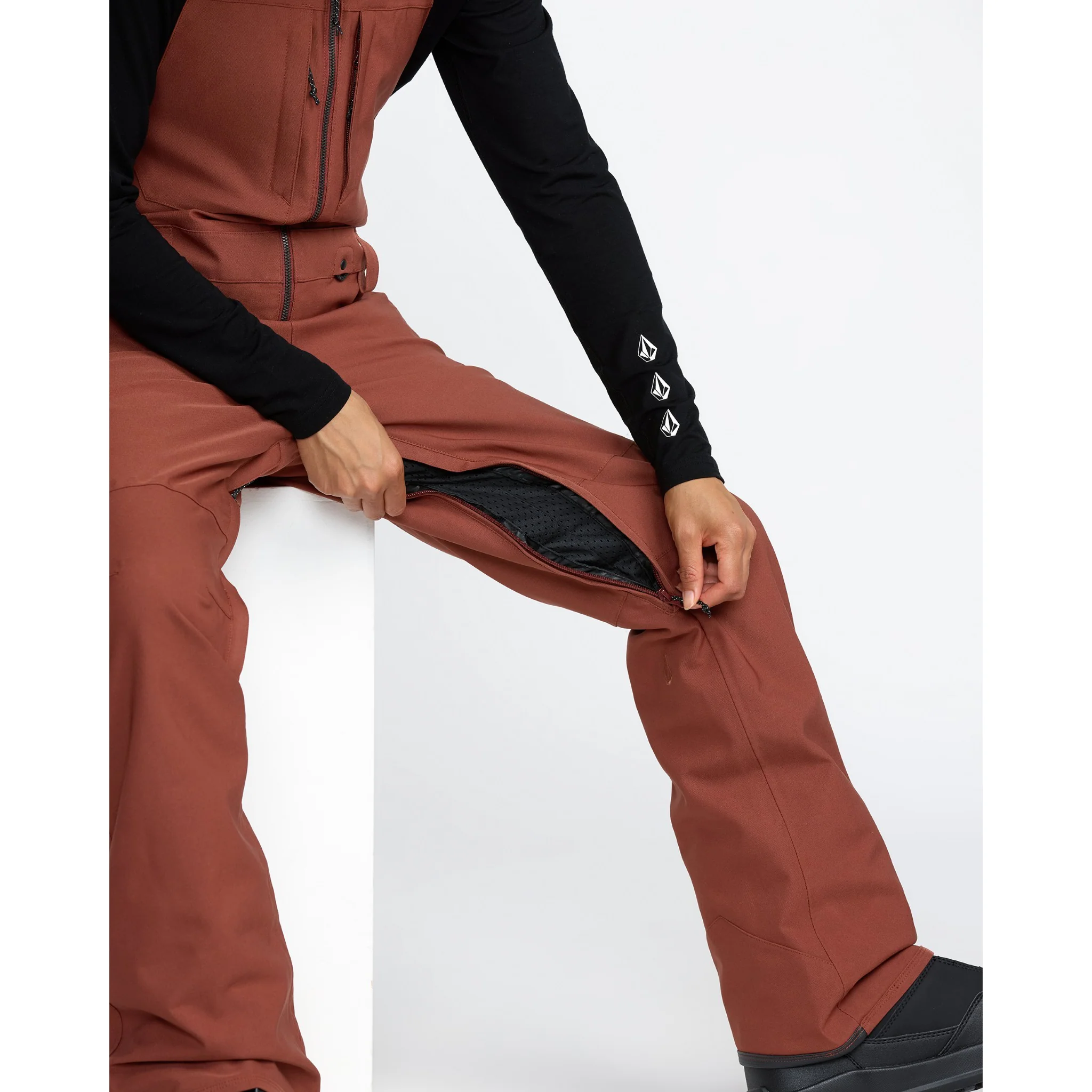 Volcom Women's Swift Bib Overalls 2026 - Image 7